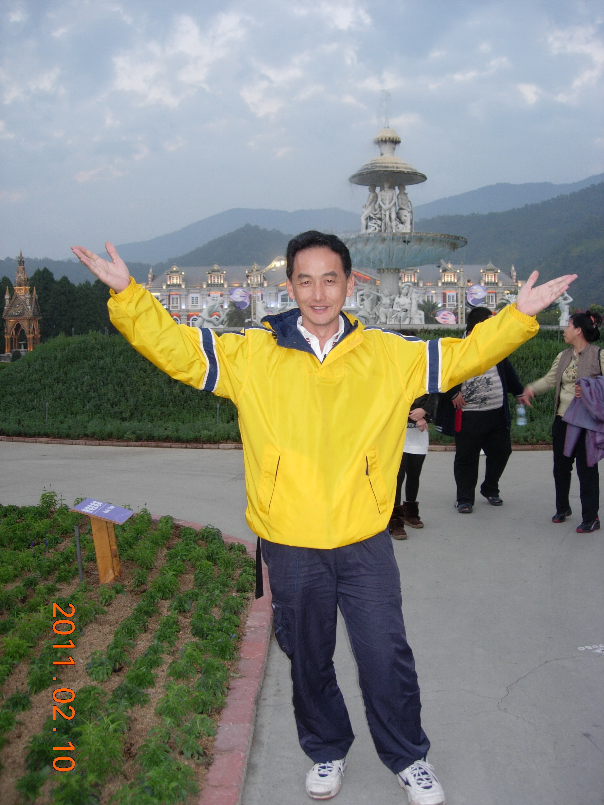 陳鴻仁 陳鴻仁
